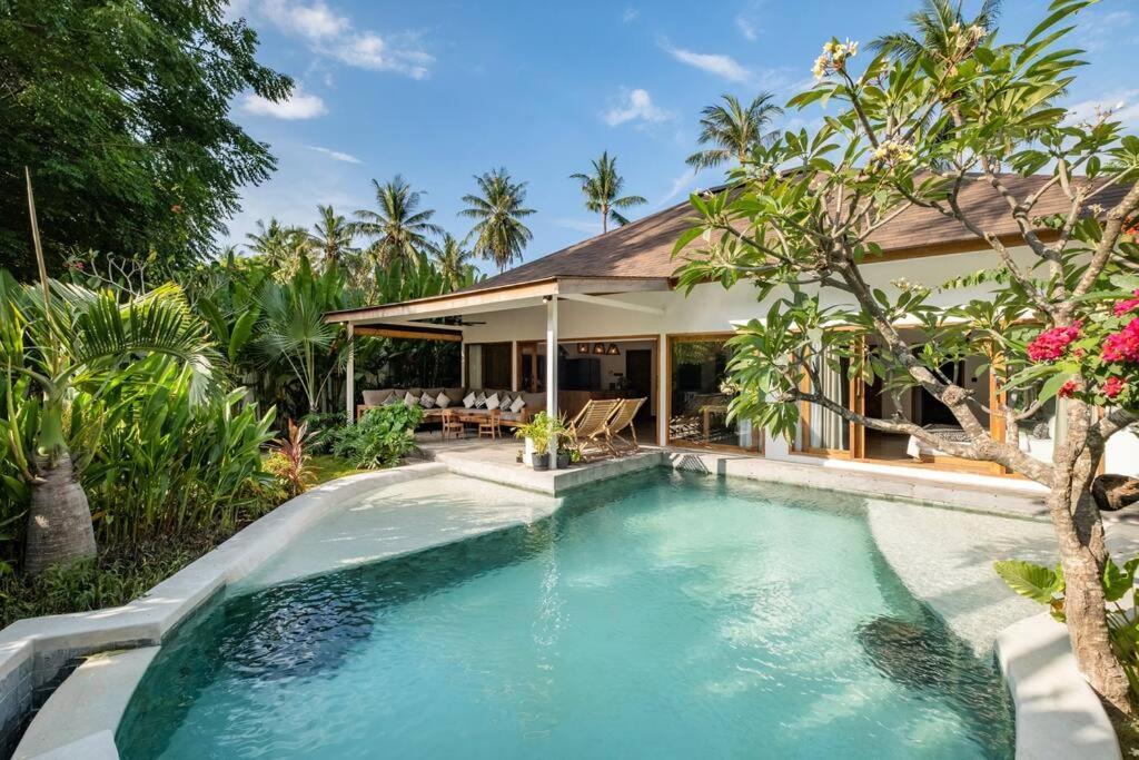 Designer New 3Bdr - Lush Garden+Pool Villa Quần đảo Gili Ngoại thất bức ảnh