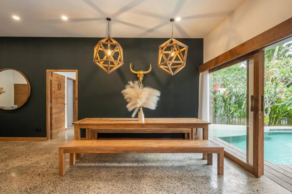 Designer New 3Bdr - Lush Garden+Pool Villa Quần đảo Gili Ngoại thất bức ảnh