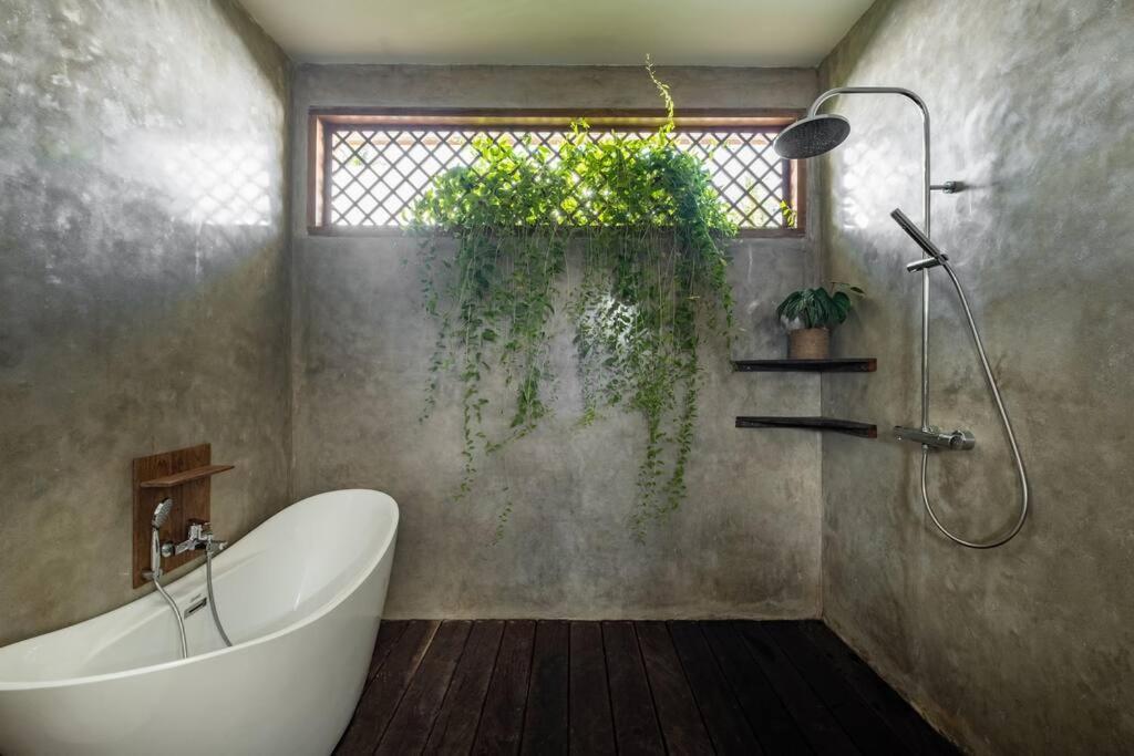 Designer New 3Bdr - Lush Garden+Pool Villa Quần đảo Gili Ngoại thất bức ảnh
