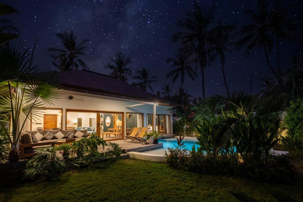 Designer New 3Bdr - Lush Garden+Pool Villa Quần đảo Gili Ngoại thất bức ảnh