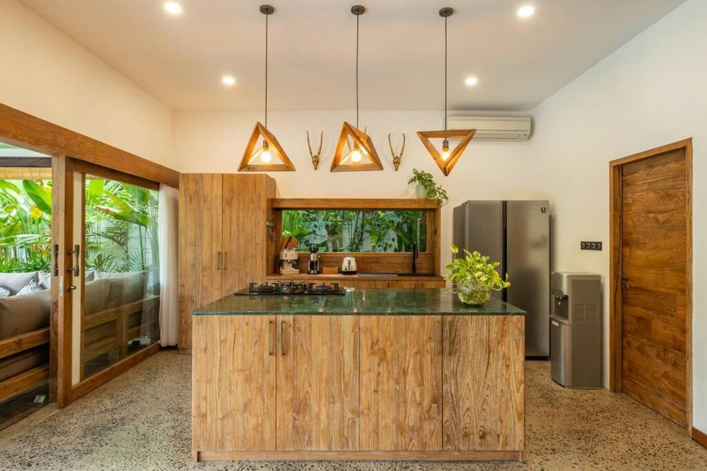 Designer New 3Bdr - Lush Garden+Pool Villa Quần đảo Gili Ngoại thất bức ảnh